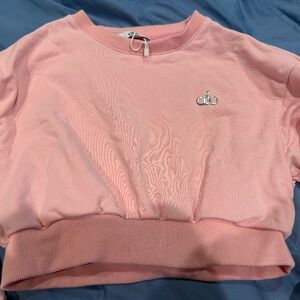 Alo Cropped Accolade Crew Neck